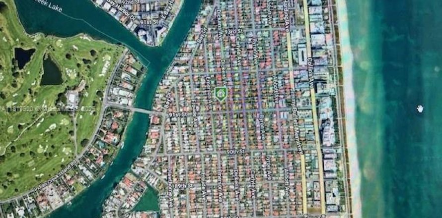 House in Surfside, Florida 2 bedrooms № 1784206