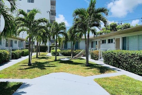 Appartement à louer à Bay Harbor Islands, Floride: 1 chambre, 70.61 m2 № 2028465 - photo 8