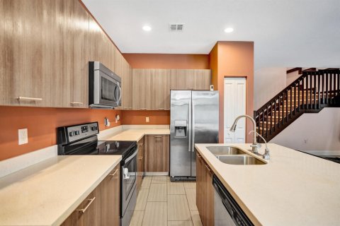 Casa en venta en Tamarac, Florida, 3 dormitorios, 171.13 m2 № 2395498 - foto 11