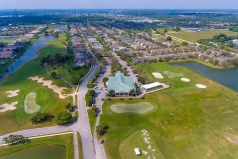 House in Vero Beach, Florida 3 bedrooms, 162.67 sq.m. № 2083326 - photo 22