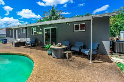 Купить виллу или дом в Холливуд, Флорида 3 спальни, 132.85м2, № 2058419 - фото 24