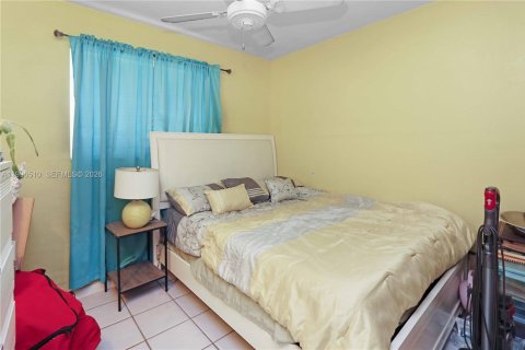 Купить виллу или дом в Холливуд, Флорида 3 спальни, 132.85м2, № 2058419 - фото 15