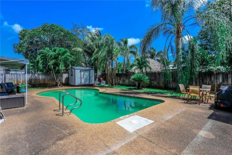 Купить виллу или дом в Холливуд, Флорида 3 спальни, 132.85м2, № 2058419 - фото 23