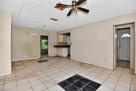 Villa ou maison à vendre à Deltona, Floride: 2 chambres, 75.81 m2 № 2149441 - photo 2