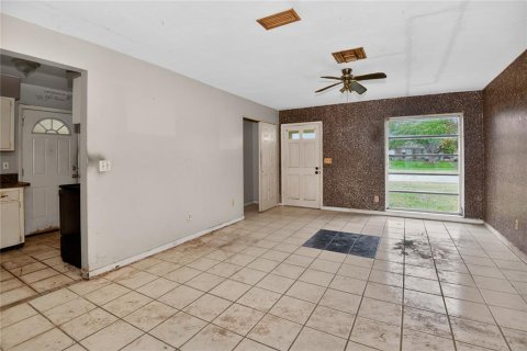 Villa ou maison à vendre à Deltona, Floride: 2 chambres, 75.81 m2 № 2149441 - photo 3