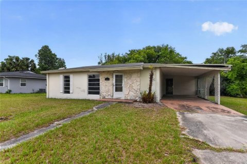 Villa ou maison à Deltona, Floride 2 chambres, 75.81 m2 № 2149441