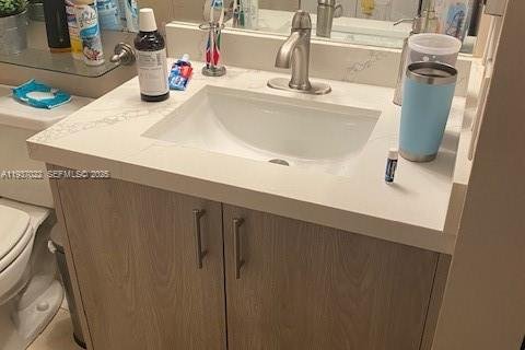 Condo in Miami, Florida, 1 bedroom  № 1994888 - photo 7