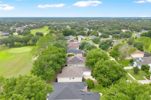 House in Clermont, Florida 3 bedrooms, 172.15 sq.m. № 2353382 - photo 3