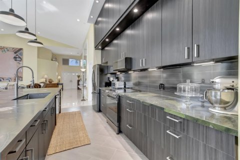 Casa en venta en Boynton Beach, Florida, 3 dormitorios, 252.51 m2 № 2088198 - foto 15