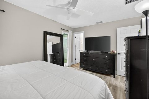 House in Kissimmee, Florida 3 bedrooms, 128.67 sq.m. № 1904759 - photo 19
