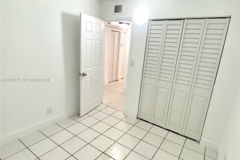 House in North Lauderdale, Florida 3 bedrooms № 2069208 - photo 8