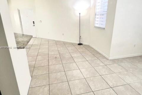 Condo in Doral, Florida, 2 bedrooms  № 2052913 - photo 12