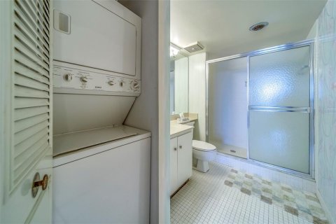 Купить кондоминиум в Клируотер, Флорида 6 комнат, 115.2м2, № 1827280 - фото 24