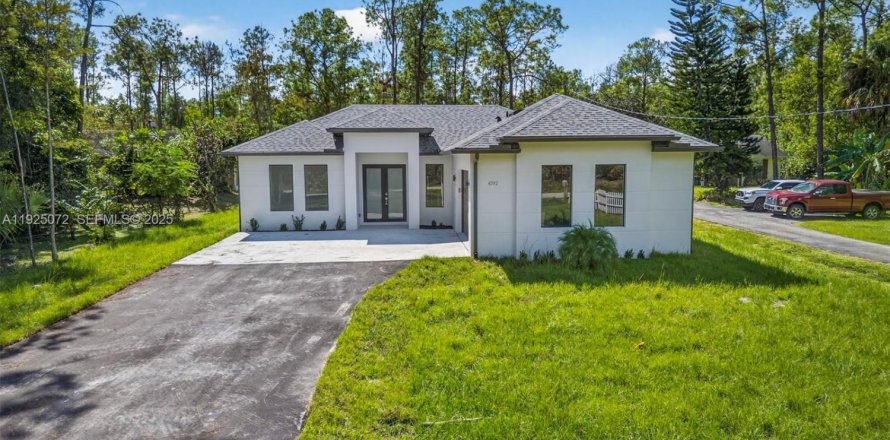 Casa en Naples, Florida 3 dormitorios, 141.12 m2 № 1983729