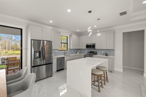 Casa en venta en Naples, Florida, 3 dormitorios, 141.12 m2 № 1983729 - foto 12