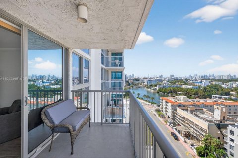 Condominio en venta en Miami Beach, Florida, 3 dormitorios, 152.82 m2 № 2050051 - foto 16