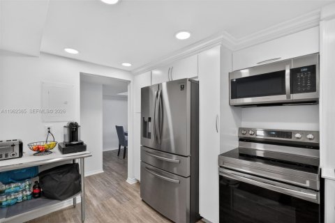 Condominio en venta en Miami Beach, Florida, 3 dormitorios, 152.82 m2 № 2050051 - foto 23