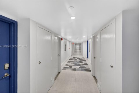 Condominio en venta en Miami Beach, Florida, 3 dormitorios, 152.82 m2 № 2050051 - foto 6