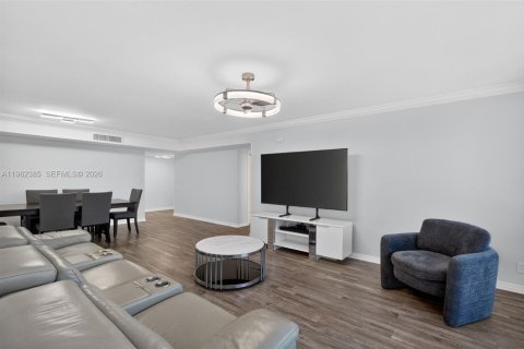 Condominio en venta en Miami Beach, Florida, 3 dormitorios, 152.82 m2 № 2050051 - foto 17