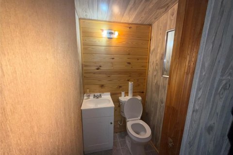 Propiedad comercial en alquiler en Bushnell, Florida № 1851076 - foto 6