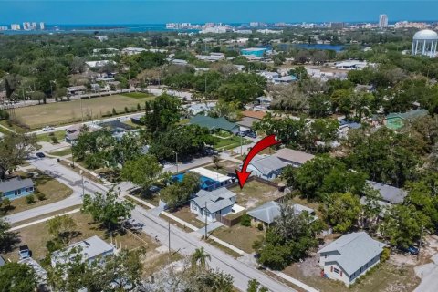 House in Clearwater, Florida 3 bedrooms, 73.58 sq.m. № 2218821 - photo 28