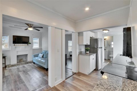 House in Clearwater, Florida 3 bedrooms, 73.58 sq.m. № 2218821 - photo 10