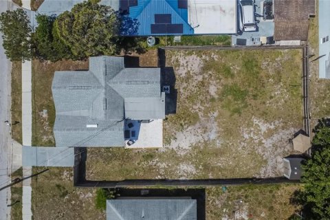 House in Clearwater, Florida 3 bedrooms, 73.58 sq.m. № 2218821 - photo 25