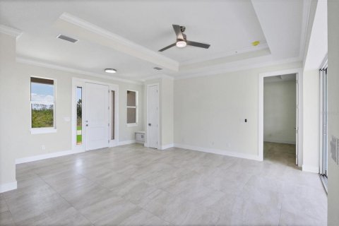 House in Port Charlotte, Florida 3 bedrooms, 150.22 sq.m. № 1014896 - photo 7