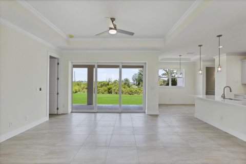 House in Port Charlotte, Florida 3 bedrooms, 150.22 sq.m. № 1014896 - photo 6