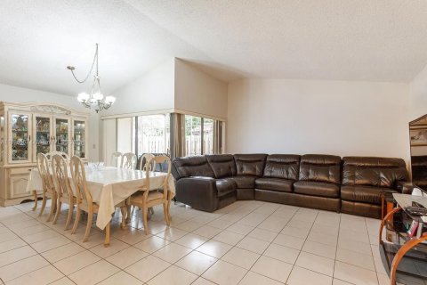 Купить виллу или дом в Майами, Флорида 2 спальни, 117.34м2, № 1947208 - фото 4