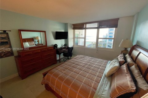 Copropriété à louer à Hollywood, Floride: 1 chambre, 79.9 m2 № 2037956 - photo 5