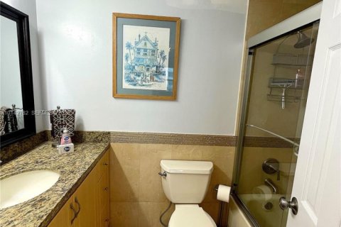 Copropriété à louer à Hollywood, Floride: 1 chambre, 79.9 m2 № 2037956 - photo 6