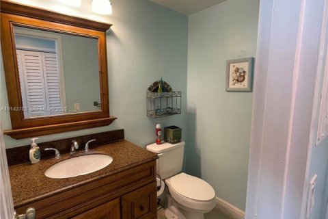 Copropriété à louer à Hollywood, Floride: 1 chambre, 79.9 m2 № 2037956 - photo 7