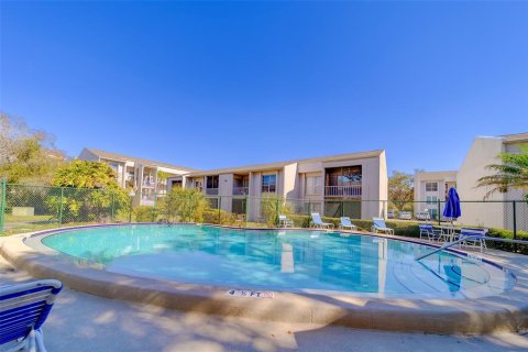 Condo in Clearwater, Florida, 1 bedroom № 2106271 - photo 25