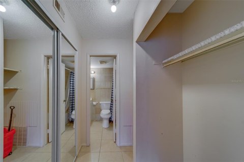 Condo in Clearwater, Florida, 1 bedroom № 2106271 - photo 16