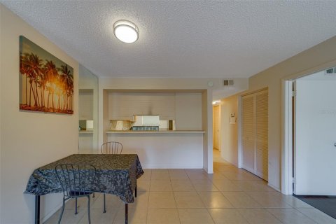 Condo in Clearwater, Florida, 1 bedroom № 2106271 - photo 8