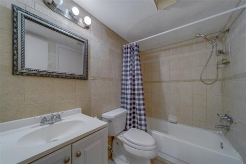 Condo in Clearwater, Florida, 1 bedroom № 2106271 - photo 18
