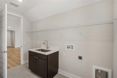Casa en venta en Tampa, Florida, 4 dormitorios, 307.13 m2 № 2152380 - foto 28
