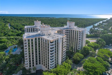 Condo in Key Biscayne, Florida, 2 bedrooms  № 1802531 - photo 5