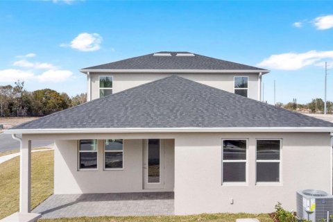 House in Orlando, Florida 5 bedrooms, 240.99 sq.m. № 2217997 - photo 11