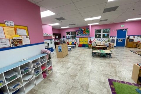 Immobilier commercial à vendre à Mangonia Park, Floride № 2082246 - photo 14