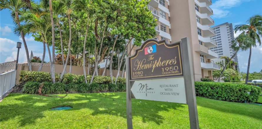 Condo in Hallandale Beach, Florida, 1 bedroom  № 2276673