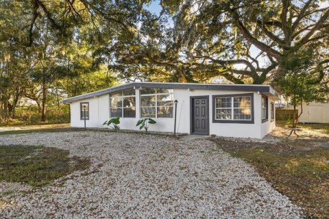 House in Dade City, Florida 3 bedrooms, 141.3 sq.m. № 2155396 - photo 26