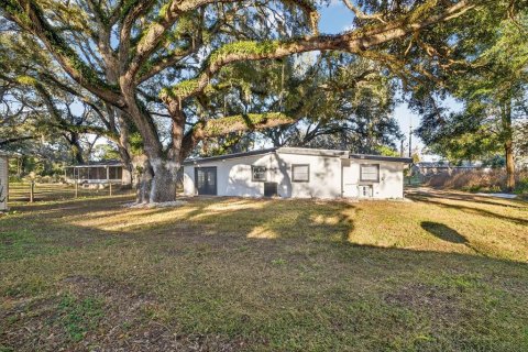 House in Dade City, Florida 3 bedrooms, 141.3 sq.m. № 2155396 - photo 30