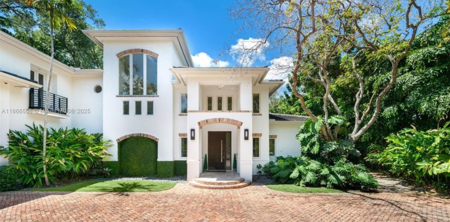 House in Miami, Florida 6 bedrooms, 605.91 sq.m. № 1922663