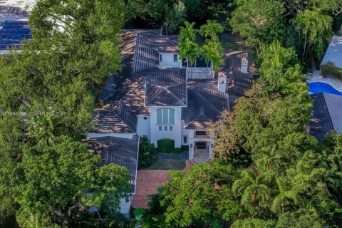 Casa en venta en Miami, Florida, 6 dormitorios, 605.91 m2 № 1922663 - foto 29