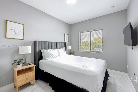 Купить коммерческую недвижимость в Майами, Флорида 321.07м2, № 2063057 - фото 15