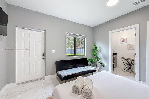 Купить коммерческую недвижимость в Майами, Флорида 321.07м2, № 2063057 - фото 19