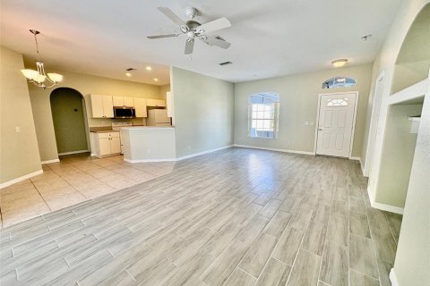 Villa ou maison à louer à North Port, Floride: 3 chambres, 140.65 m2 № 2093335 - photo 10