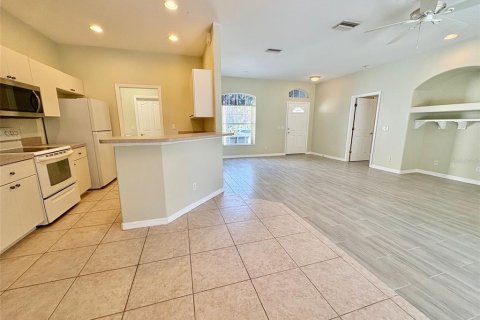 Villa ou maison à louer à North Port, Floride: 3 chambres, 140.65 m2 № 2093335 - photo 13